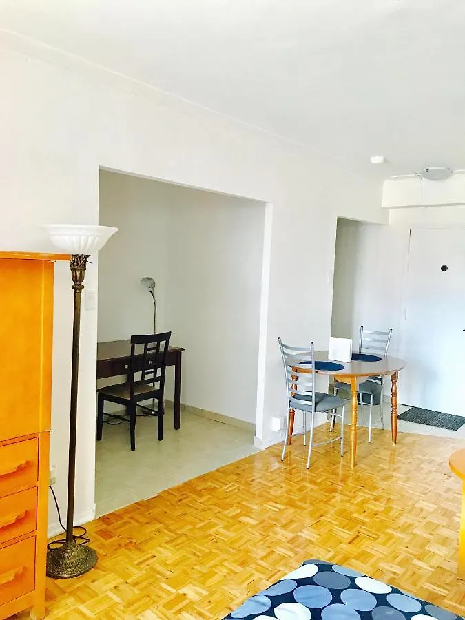 Stylish Montreal Apartment: Comfortable Stay In The Golden Square Mile