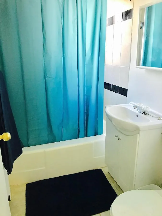 Stylish Montreal Apartment: Comfortable Stay In The Golden Square Mile 0*,
