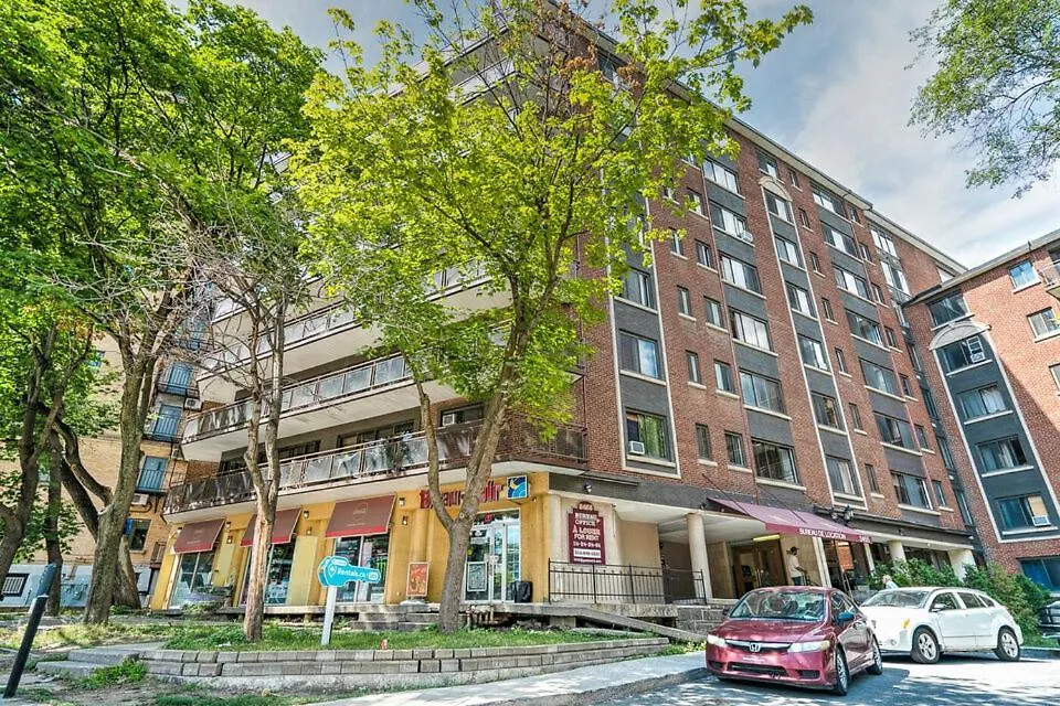 Stylish Montreal Apartment: Comfortable Stay In The Golden Square Mile